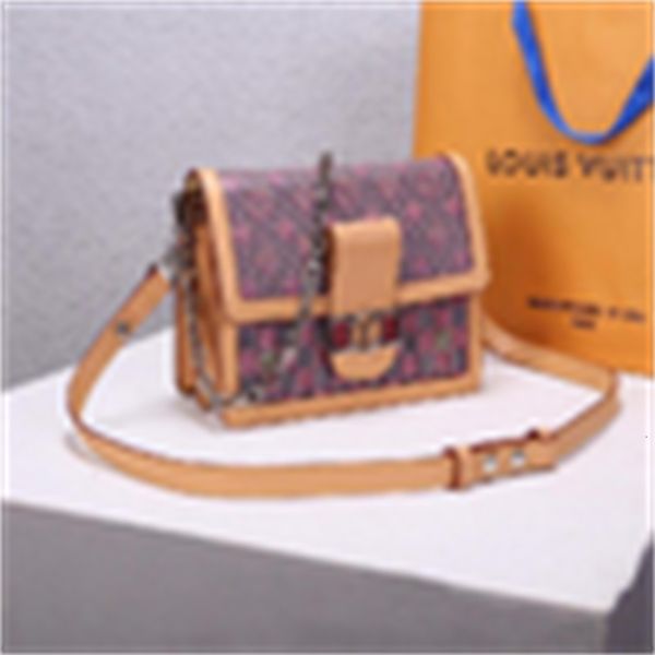handbags cross brand shoulder designer handbag women luxury iconic bags r60c handles m55452 bags totes dauphine body bag medium clutches eve, Red;black
handbags cross brand shoulder designer handbag women luxury iconic bags r60c handles m55452 bags totes dauphine body bag medium clutches eve, Red;black