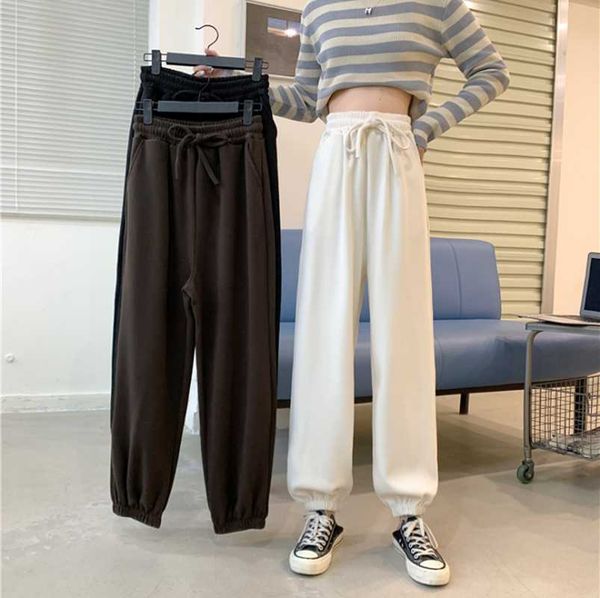 trousers winter thicken outer wear women casual loose jogging pants female fashion elastic waist streetwear women's & capris, Black;white
trousers winter thicken outer wear women casual loose jogging pants female fashion elastic waist streetwear women's & capris, Black;white
