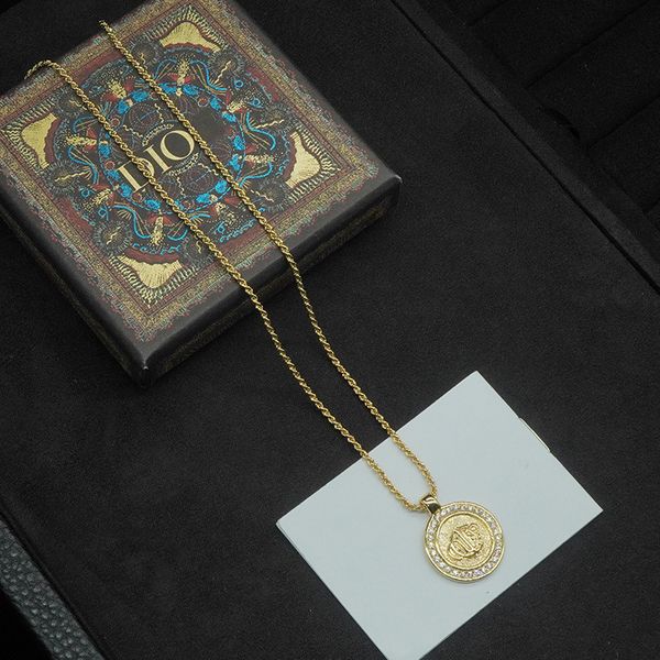 dijiayuan art minority design pattern d trend women's net red same style recommendation, Silver
dijiayuan art minority design pattern d trend women's net red same style recommendation, Silver