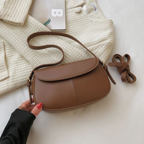 women's new soft leather texture single shoulder fashion simple solid color messenger niche design splicing handbag
women's new soft leather texture single shoulder fashion simple solid color messenger niche design splicing handbag