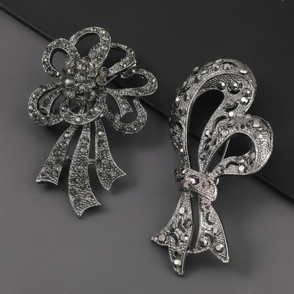 pins, brooches 2021 fashion simple metal black bow brooch female pin creative corsage jewelry accessories, Gray
pins, brooches 2021 fashion simple metal black bow brooch female pin creative corsage jewelry accessories, Gray
