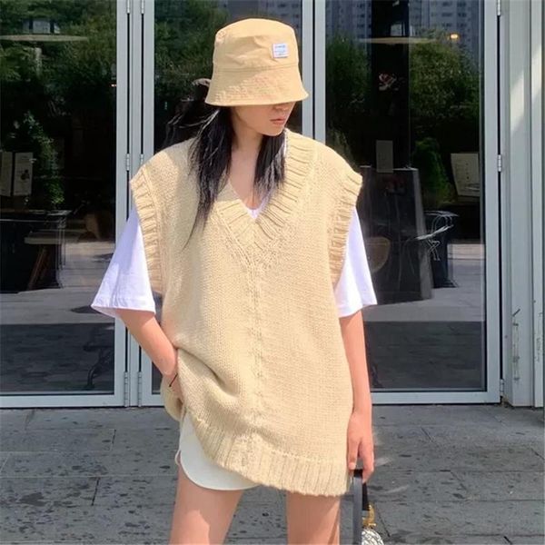 women's sweaters simple solid classic basic knitted vest elegant termperament all-match streetwear winter thicken waistcoats 2021, White;black
women's sweaters simple solid classic basic knitted vest elegant termperament all-match streetwear winter thicken waistcoats 2021, White;black