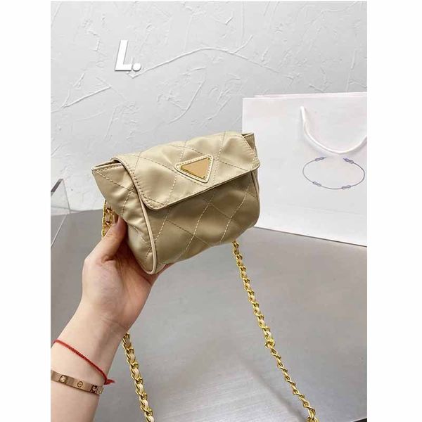 women luxurys handbags puda chest men's and women's style parachute series waist star's same simple couple's messenger z
women luxurys handbags puda chest men's and women's style parachute series waist star's same simple couple's messenger z