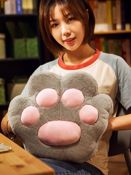 cushion/decorative pillow cartoon warm hand quilt dual-use girls' office nap artifact over students cute.
cushion/decorative pillow cartoon warm hand quilt dual-use girls' office nap artifact over students cute.