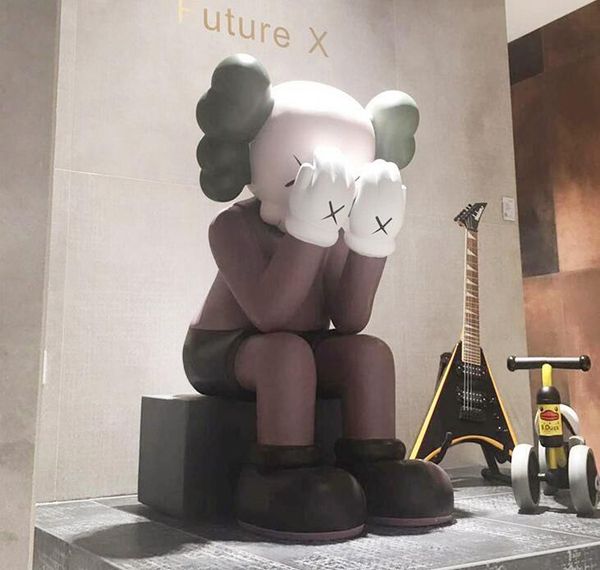 1.0m originalfake k a w s god of door 4ft companion sitting position figure with original large action figure perfect model decoration
1.0m originalfake k a w s god of door 4ft companion sitting position figure with original large action figure perfect model decoration