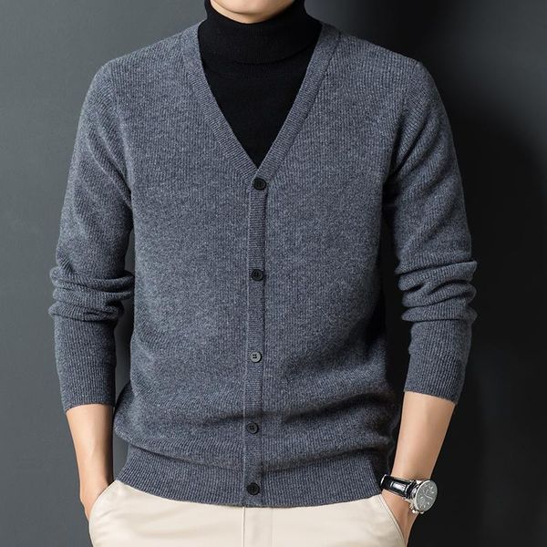men's sweaters high neck pullover fake two wear 100% pure wool loose large bottomed sweater temperament men, White;black
men's sweaters high neck pullover fake two wear 100% pure wool loose large bottomed sweater temperament men, White;black