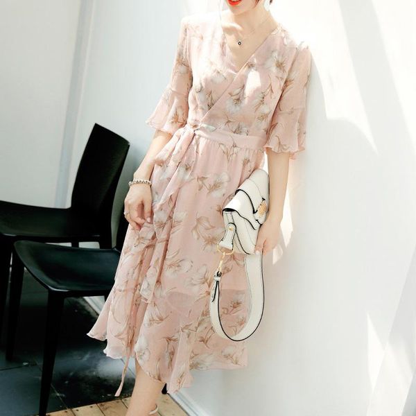 casual dresses large size floral chiffon dress women's 2021 spring summer waist bandage slimming simple female l17, Black;gray
casual dresses large size floral chiffon dress women's 2021 spring summer waist bandage slimming simple female l17, Black;gray