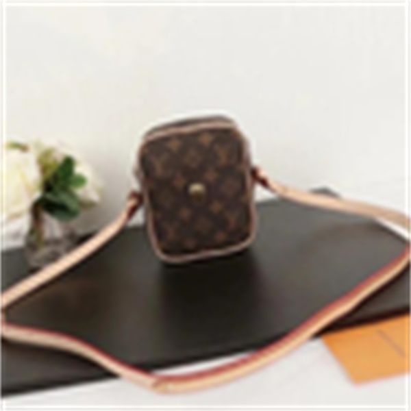 shoulder brand iconic designer body luxury m40055 totes new handbags camera bag handles 2020 bags spring/summer cross women's bag bag c
shoulder brand iconic designer body luxury m40055 totes new handbags camera bag handles 2020 bags spring/summer cross women's bag bag c