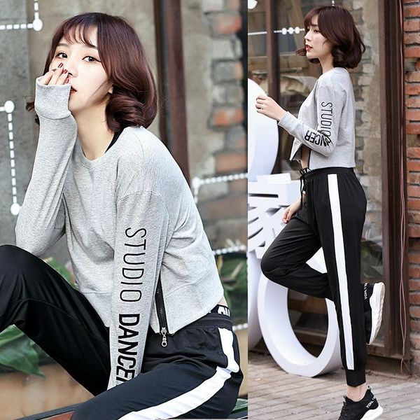 two piece dress korean fitness girl autumn and winter gym running suit loose thin harlan pants long-sleeved lady, White
two piece dress korean fitness girl autumn and winter gym running suit loose thin harlan pants long-sleeved lady, White