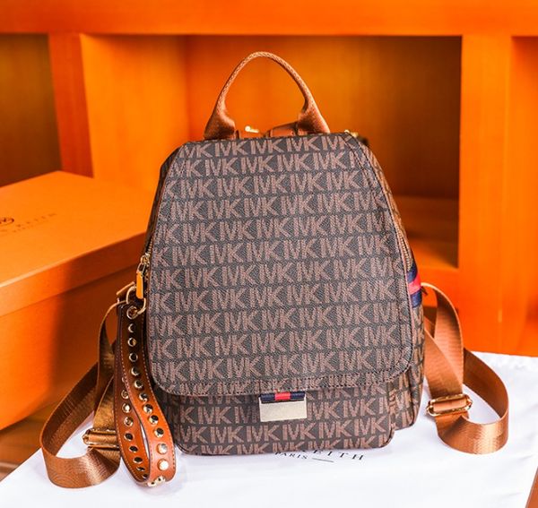 famous brand leather backpacks style women 2021 fashion trendy large capacity women's bag versatile travel backpack
famous brand leather backpacks style women 2021 fashion trendy large capacity women's bag versatile travel backpack