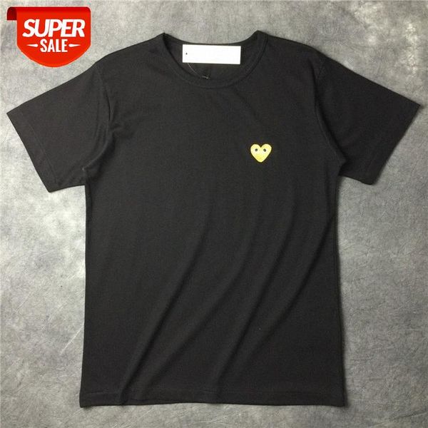 japanese brand love embroidery gold heart classic logo short sleeve men and women couple t-shirt #a19o, White;black
japanese brand love embroidery gold heart classic logo short sleeve men and women couple t-shirt #a19o, White;black