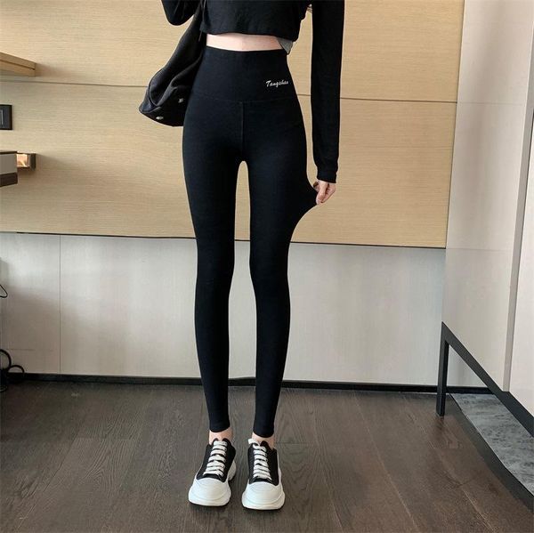 autumn/winter 2021 korean version outside wearing tights thin-skinned belly hip strappy black leggings women's tide
autumn/winter 2021 korean version outside wearing tights thin-skinned belly hip strappy black leggings women's tide