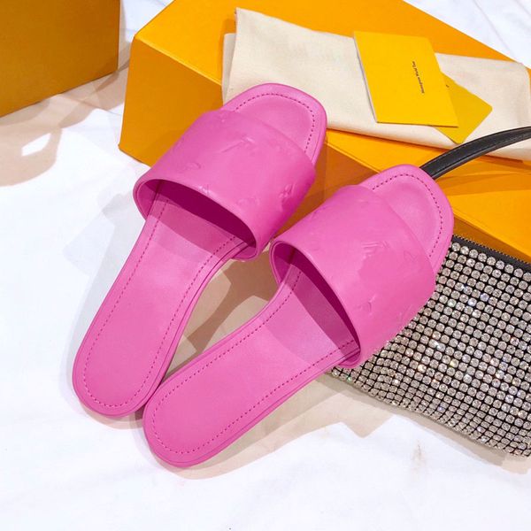 women's designer low-heeled sandals printing leather fashion metal buckle parties flip flop luxury classic shoes dust bag, Black
women's designer low-heeled sandals printing leather fashion metal buckle parties flip flop luxury classic shoes dust bag, Black