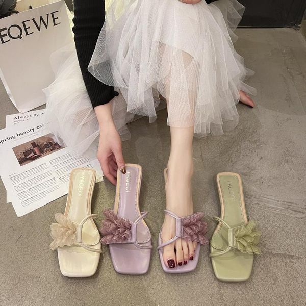 slippers 2021 summer style fairy wind fashion slides women outside square heel shallow solid ruffle bohemia low (1cm-3cm) beach pu, Black
slippers 2021 summer style fairy wind fashion slides women outside square heel shallow solid ruffle bohemia low (1cm-3cm) beach pu, Black