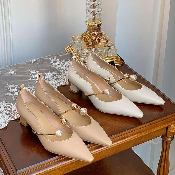 large size genuine leather pointed toe med heel pearl decoration korean street pretty girls dating women pumps dress shoes, Black
large size genuine leather pointed toe med heel pearl decoration korean street pretty girls dating women pumps dress shoes, Black