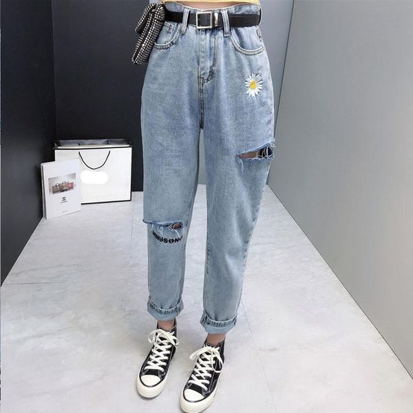 women's jeans vintage ladies boyfriend for women mom high waisted blue casual flower embroidery trousers streetwear denim pants
women's jeans vintage ladies boyfriend for women mom high waisted blue casual flower embroidery trousers streetwear denim pants