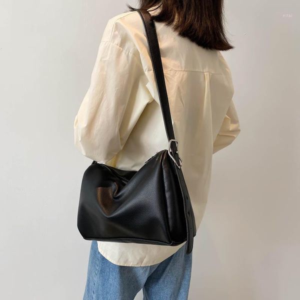 evening bags vintage hobo women leather designer black handbags simple tote shopper bag quality female solid color shoulder1
evening bags vintage hobo women leather designer black handbags simple tote shopper bag quality female solid color shoulder1
