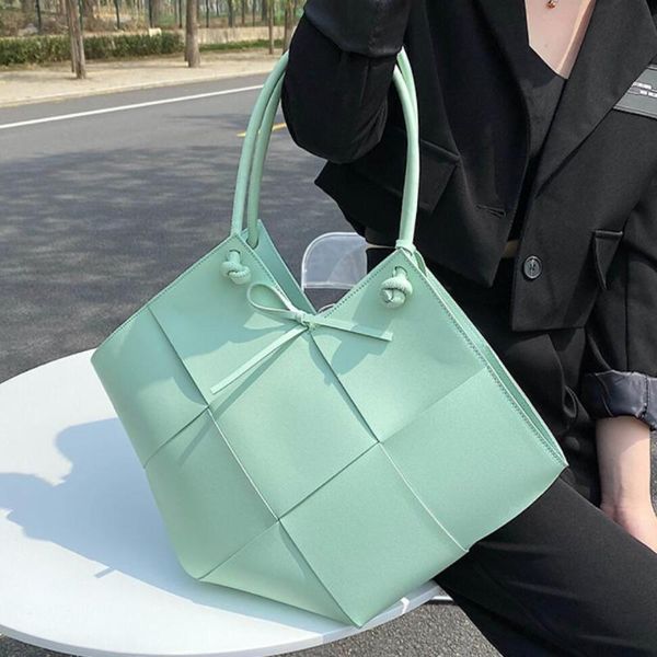 weave casual large tote bag 2021 pu leather women's designer handbag capacity shoulder bags underarm cross body
weave casual large tote bag 2021 pu leather women's designer handbag capacity shoulder bags underarm cross body