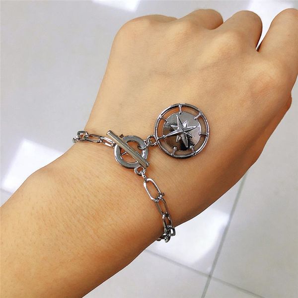 retro ot buckle shield pendant bracelets star alloy thick cross chain party lovers gift hand jewelry fashion accessories wholesale, Golden;silver
retro ot buckle shield pendant bracelets star alloy thick cross chain party lovers gift hand jewelry fashion accessories wholesale, Golden;silver
