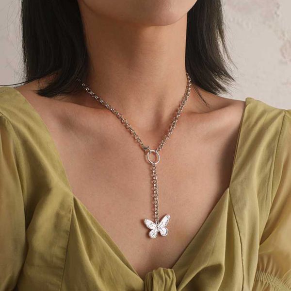 pendant necklaces ladies fashion all-match jewelry butterfly hollow clavicle chain simple temperament gift collares colgantes, Silver
pendant necklaces ladies fashion all-match jewelry butterfly hollow clavicle chain simple temperament gift collares colgantes, Silver