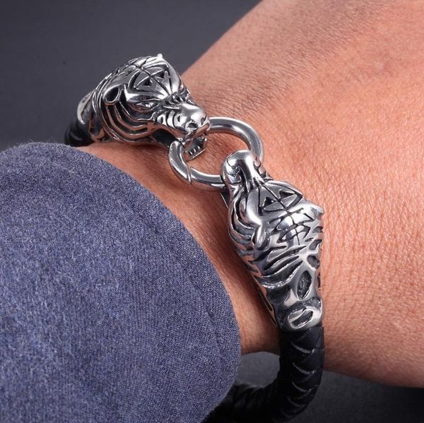 creative personality animal series domineering tiger head titanium steel mens braided leather rope men bracelet jewelry, Golden;silver
creative personality animal series domineering tiger head titanium steel mens braided leather rope men bracelet jewelry, Golden;silver