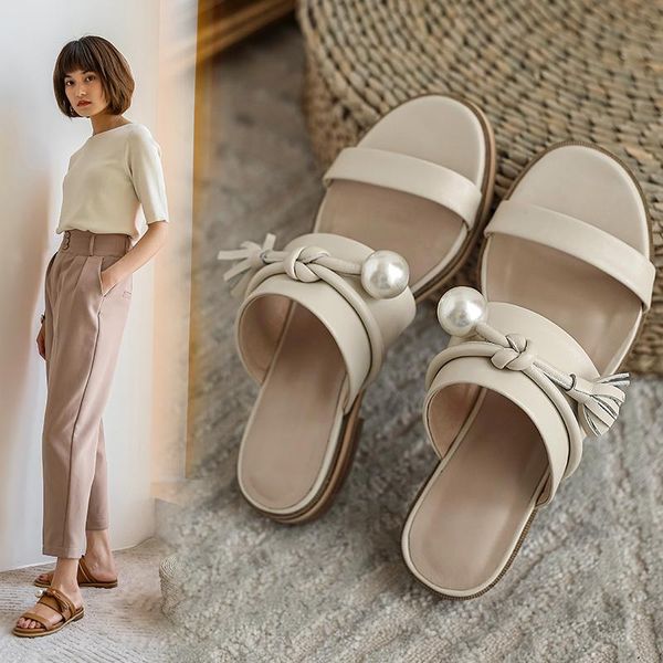 slippers retro leather sandals 2021 summer roman wear side empty wild pearl tassel female and z818, Black
slippers retro leather sandals 2021 summer roman wear side empty wild pearl tassel female and z818, Black