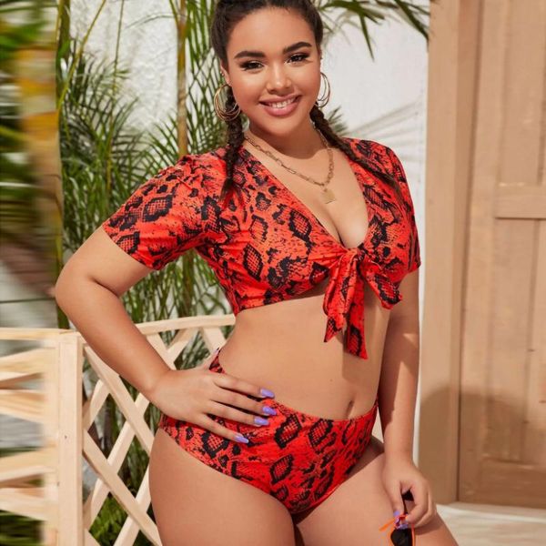 women's swimwear swimsuit 2021 plus size split type ruched tummy control bathing suit bikini women set push up, White;black
women's swimwear swimsuit 2021 plus size split type ruched tummy control bathing suit bikini women set push up, White;black