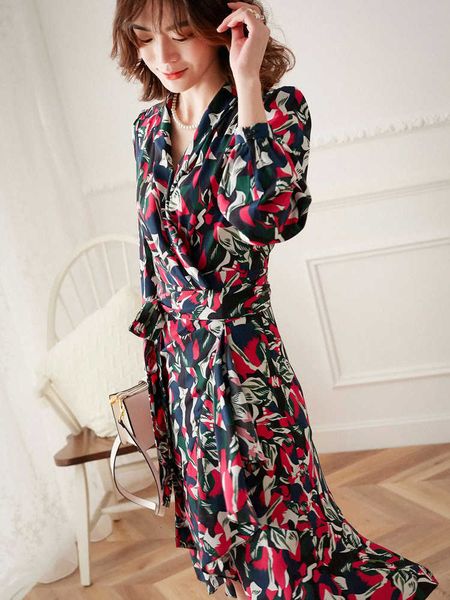 casual dresses red rose and green striped leaf dressed in silk long female mulberry sleeve plied 8x4y, Black;gray
casual dresses red rose and green striped leaf dressed in silk long female mulberry sleeve plied 8x4y, Black;gray