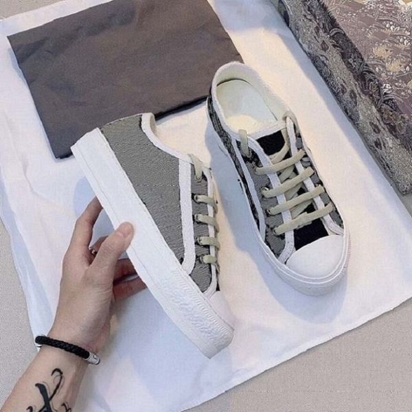 classics quality women shoes espadrilles sneakers printing walk sneaker embroidery canvas low platform shoe girls by home011 11, Black
classics quality women shoes espadrilles sneakers printing walk sneaker embroidery canvas low platform shoe girls by home011 11, Black