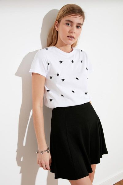 women's white star printed basic knitted cotton t-shirt custom design daily casual fashion
women's white star printed basic knitted cotton t-shirt custom design daily casual fashion
