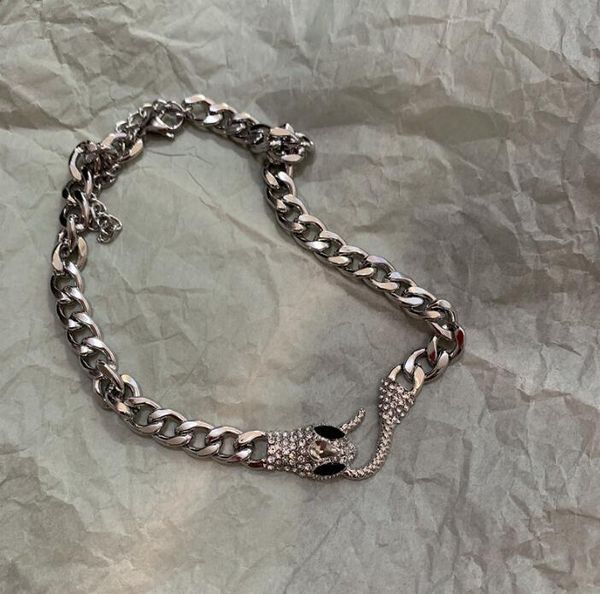 pendant necklaces european and american snake-shaped metal chain necklace clavicle 2021 ins hip hop trendy animals cool women accessory, Silver
pendant necklaces european and american snake-shaped metal chain necklace clavicle 2021 ins hip hop trendy animals cool women accessory, Silver