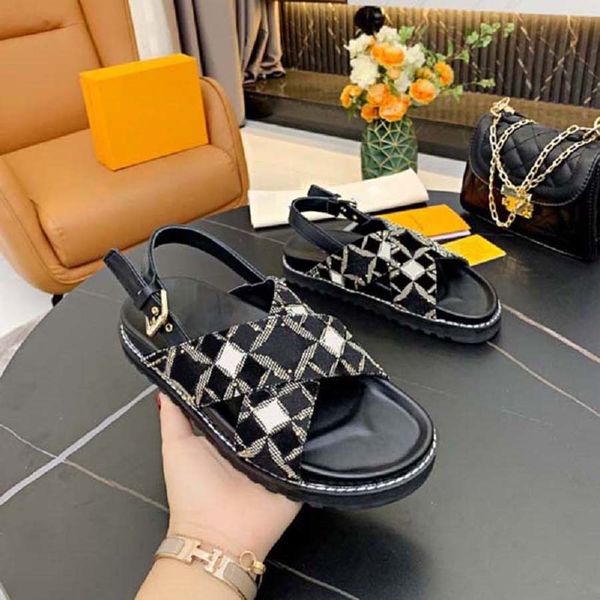women slipper sandals heightening thick soled slides summer slippers beach indoor flat house flip flops spike sandal with box 07, Black
women slipper sandals heightening thick soled slides summer slippers beach indoor flat house flip flops spike sandal with box 07, Black