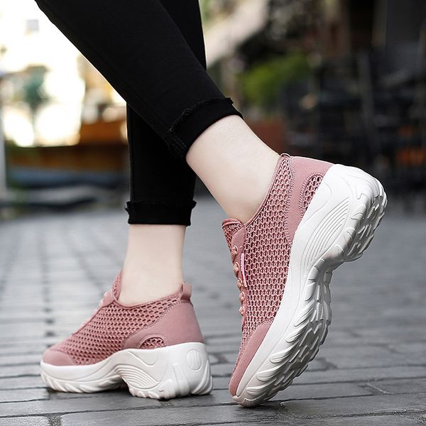 2021 designer running shoes for women white grey purple pink black fashion mens trainers outdoor sports sneakers size 35-42 wu, White;red
2021 designer running shoes for women white grey purple pink black fashion mens trainers outdoor sports sneakers size 35-42 wu, White;red