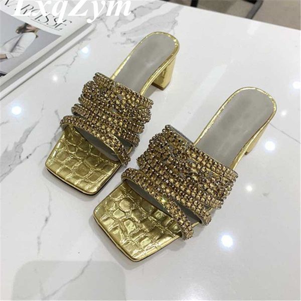 70% off wholesale sandals flip-flops shoes bling bling rhinestone slippers women chunky square heel sandals summer party dress shoes crystal, Black
70% off wholesale sandals flip-flops shoes bling bling rhinestone slippers women chunky square heel sandals summer party dress shoes crystal, Black