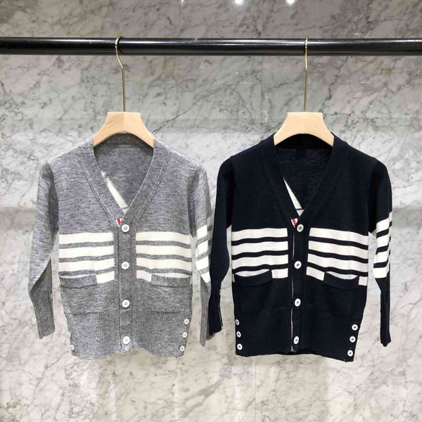 high version wool sweater style sailing children's v-neck cardigan, White 
high version wool sweater style sailing children's v-neck cardigan, White