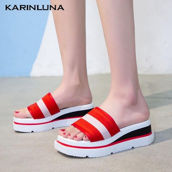 karin 2021 dropship woman slides med wedges peep toe platform summer outside women slippers, Black
karin 2021 dropship woman slides med wedges peep toe platform summer outside women slippers, Black