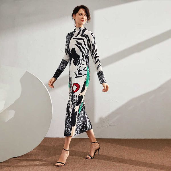 2021lanmrem 2021 new spring stand collar print colorblock long pleated women vintage slim was thin office lady dress pd789, Black;gray
2021lanmrem 2021 new spring stand collar print colorblock long pleated women vintage slim was thin office lady dress pd789, Black;gray