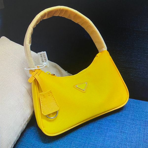 wholesale single shoulder hobo canvas vintage handbag fashion chest pack bags purses for women 1ne515 nylon reedition messenger bag, Red;black
wholesale single shoulder hobo canvas vintage handbag fashion chest pack bags purses for women 1ne515 nylon reedition messenger bag, Red;black