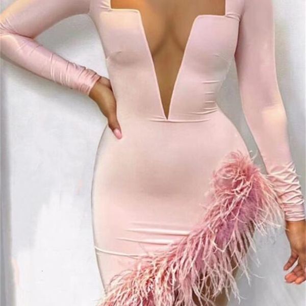 dresses women winter style long sleeve feather mesh pink bodycon bandage 2021 elegant evening party club vestidos, Black;gray
dresses women winter style long sleeve feather mesh pink bodycon bandage 2021 elegant evening party club vestidos, Black;gray