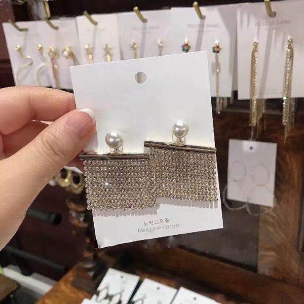 luxury rhinestone tassel dangle earrings sparkly crystal long earring for women brincos statement fashion jewelry & chandelier, Silver
luxury rhinestone tassel dangle earrings sparkly crystal long earring for women brincos statement fashion jewelry & chandelier, Silver