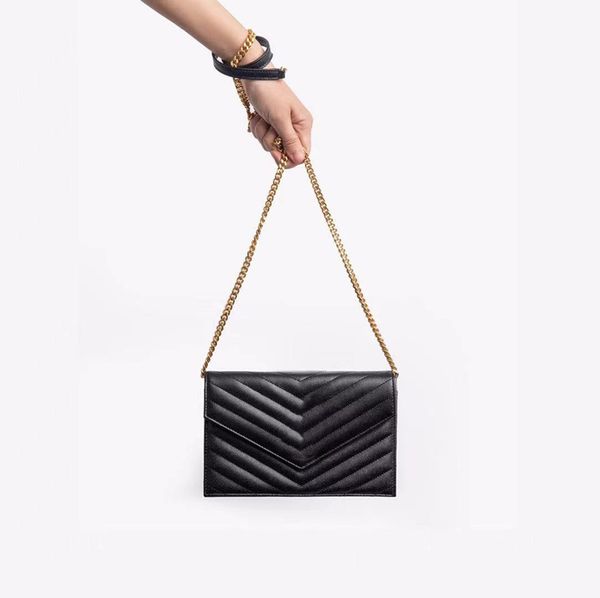 classic shaped ladies luxury designer bag shoulder bag mini handbag pochette accessoires messenger wallet ladies wallet card case messenger
classic shaped ladies luxury designer bag shoulder bag mini handbag pochette accessoires messenger wallet ladies wallet card case messenger