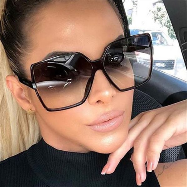 trendy gradient square sunglasses transparent frame red oversized glasses vintage retro mens womens gafas, White;black
trendy gradient square sunglasses transparent frame red oversized glasses vintage retro mens womens gafas, White;black