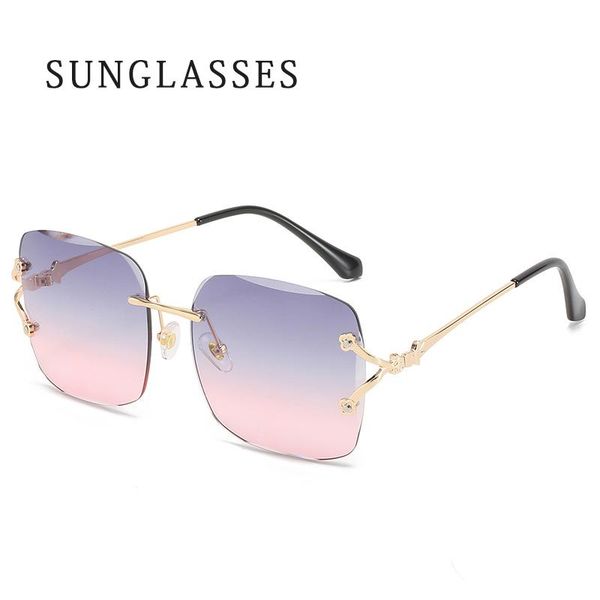 sunglasses personality frameless square ladies street shooting two-tone lenses oculos sol feminino, White;black
sunglasses personality frameless square ladies street shooting two-tone lenses oculos sol feminino, White;black