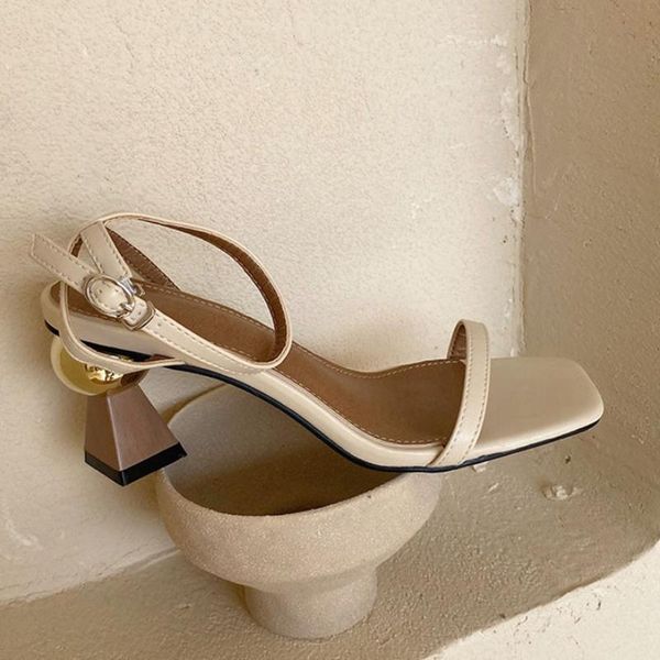 roman sandals women strange high heels sandales buckle strap open toe cool summer ladies shoes narrow band sandalias mujer 2021, Black
roman sandals women strange high heels sandales buckle strap open toe cool summer ladies shoes narrow band sandalias mujer 2021, Black