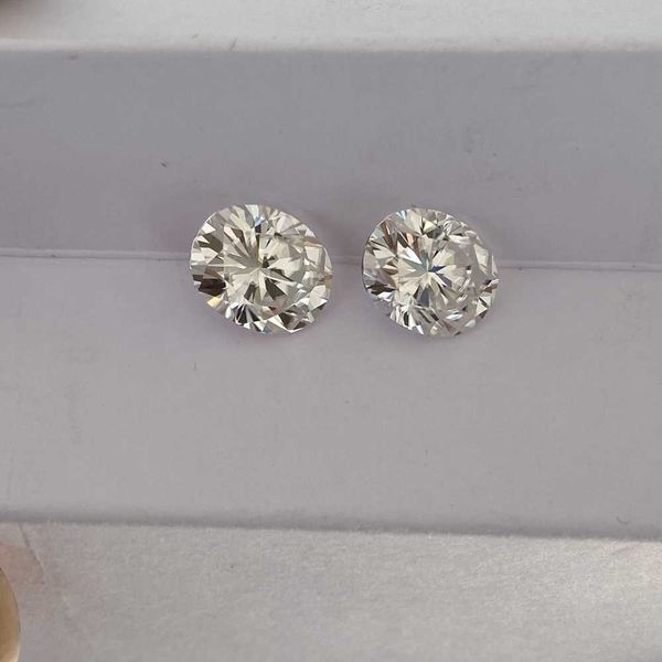 meisidian oval cut 5x7mm gh vvs1 loose gemstone moissanite diamond stone h1015, Black
meisidian oval cut 5x7mm gh vvs1 loose gemstone moissanite diamond stone h1015, Black