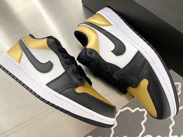 arrival luxury designer shoes mens womens fashion popular sneakers 3 colors couple shoes size 36-46, Black
arrival luxury designer shoes mens womens fashion popular sneakers 3 colors couple shoes size 36-46, Black
