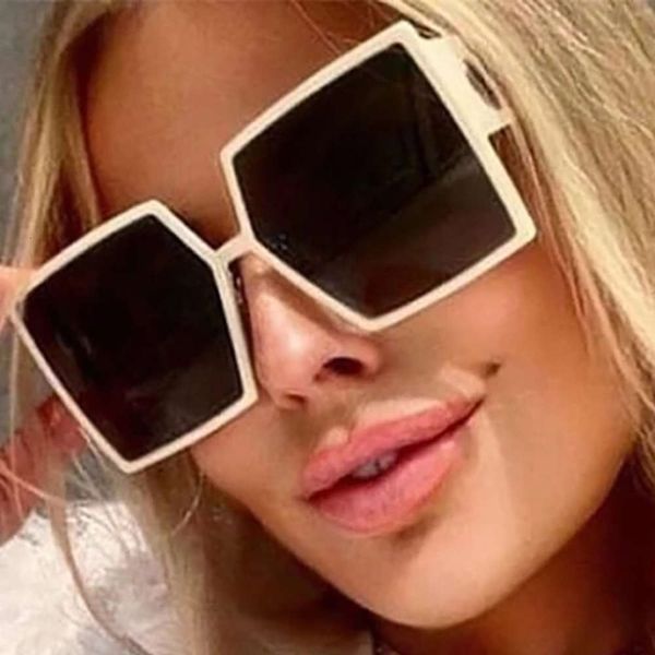 2020 montaigne sunglasses women brand colored black square futuristic retro fashion sun glasses rectangular men 30montaigne, White;black
2020 montaigne sunglasses women brand colored black square futuristic retro fashion sun glasses rectangular men 30montaigne, White;black
