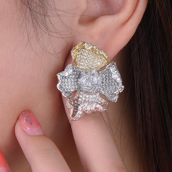 stud fashion women wedding flower earrings cubic zirconia jewelry for aretes de mujer modernos 2021, Golden;silver
stud fashion women wedding flower earrings cubic zirconia jewelry for aretes de mujer modernos 2021, Golden;silver