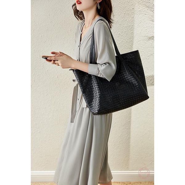 casual dresses 2021 high-end goddess v-neck precision depicting temperament and clavicle royal sister french dress autumn, Black;gray
casual dresses 2021 high-end goddess v-neck precision depicting temperament and clavicle royal sister french dress autumn, Black;gray