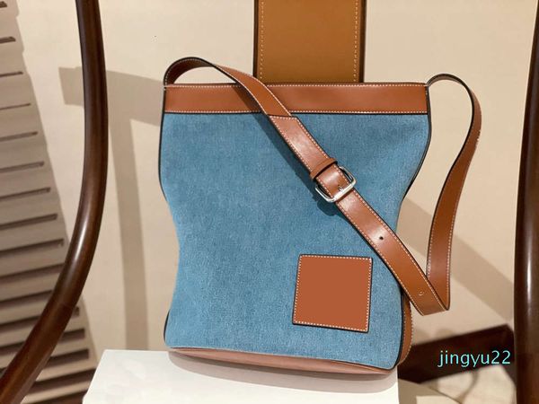 designer-original luxury brand 2021 shopping bag large capacity blue canvas designer bucket bags fashion handbag
designer-original luxury brand 2021 shopping bag large capacity blue canvas designer bucket bags fashion handbag